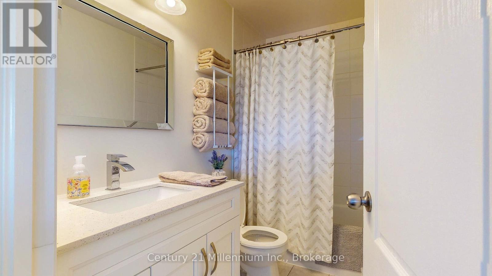 7 Clubhouse Drive, Collingwood, Ontario  L9Y 4Z5 - Photo 17 - S12437354