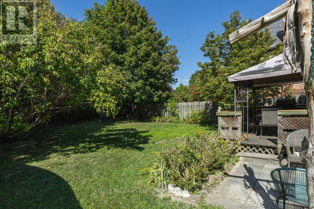 17 Barrow Court, Whitby, Ontario  L1P 1E4 - Photo 20 - E12437392