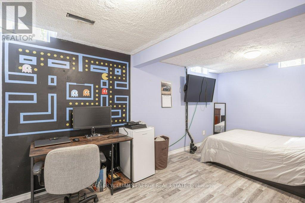 17 Barrow Court, Whitby, Ontario  L1P 1E4 - Photo 24 - E12437392