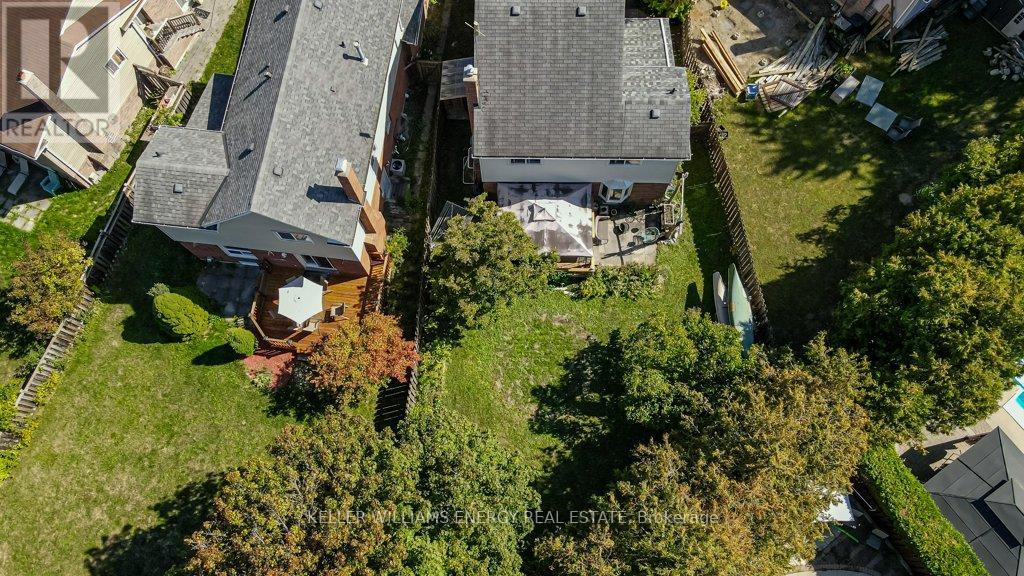 17 Barrow Court, Whitby, Ontario  L1P 1E4 - Photo 28 - E12437392