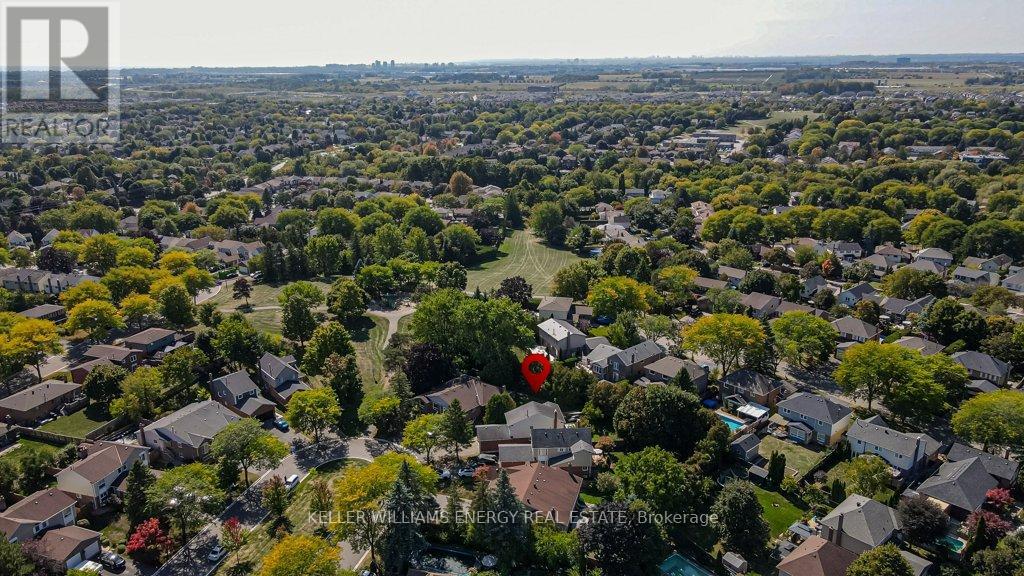 17 Barrow Court, Whitby, Ontario  L1P 1E4 - Photo 29 - E12437392