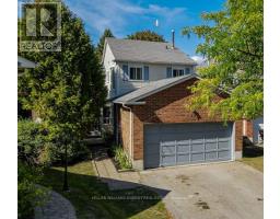 17 Barrow Court, Whitby (Lynde Creek), Ca
