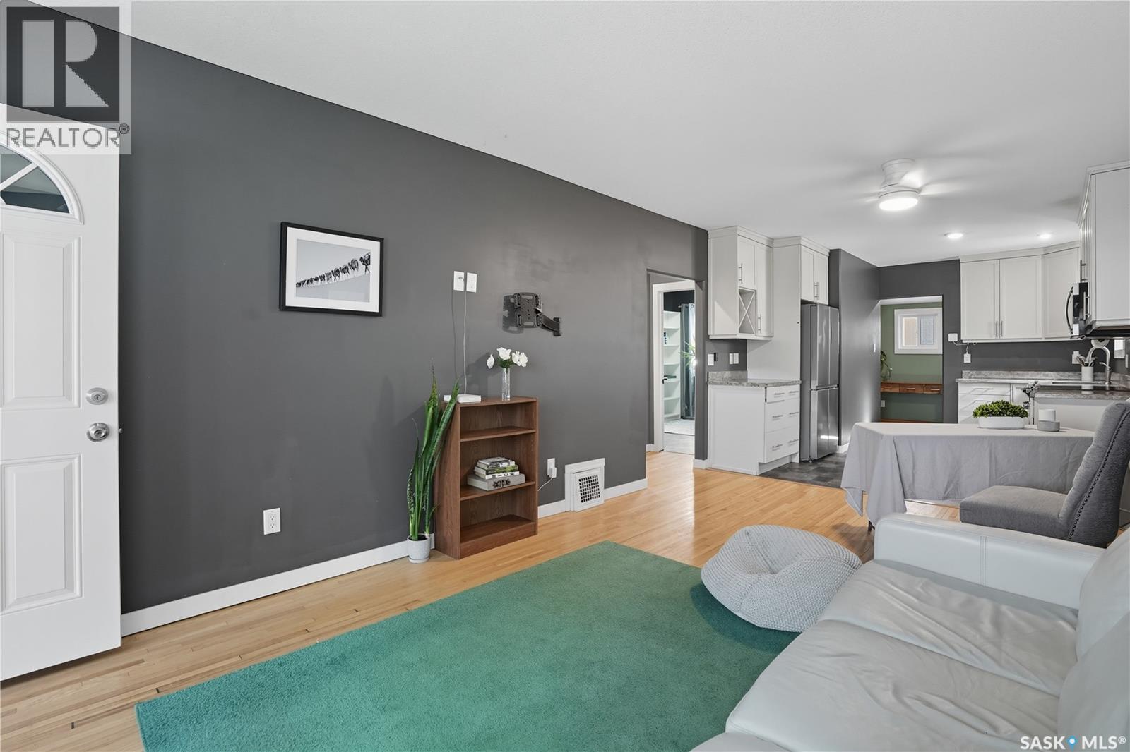 2247 Montreal Street, Regina, Saskatchewan  S4P 1L7 - Photo 7 - SK019660