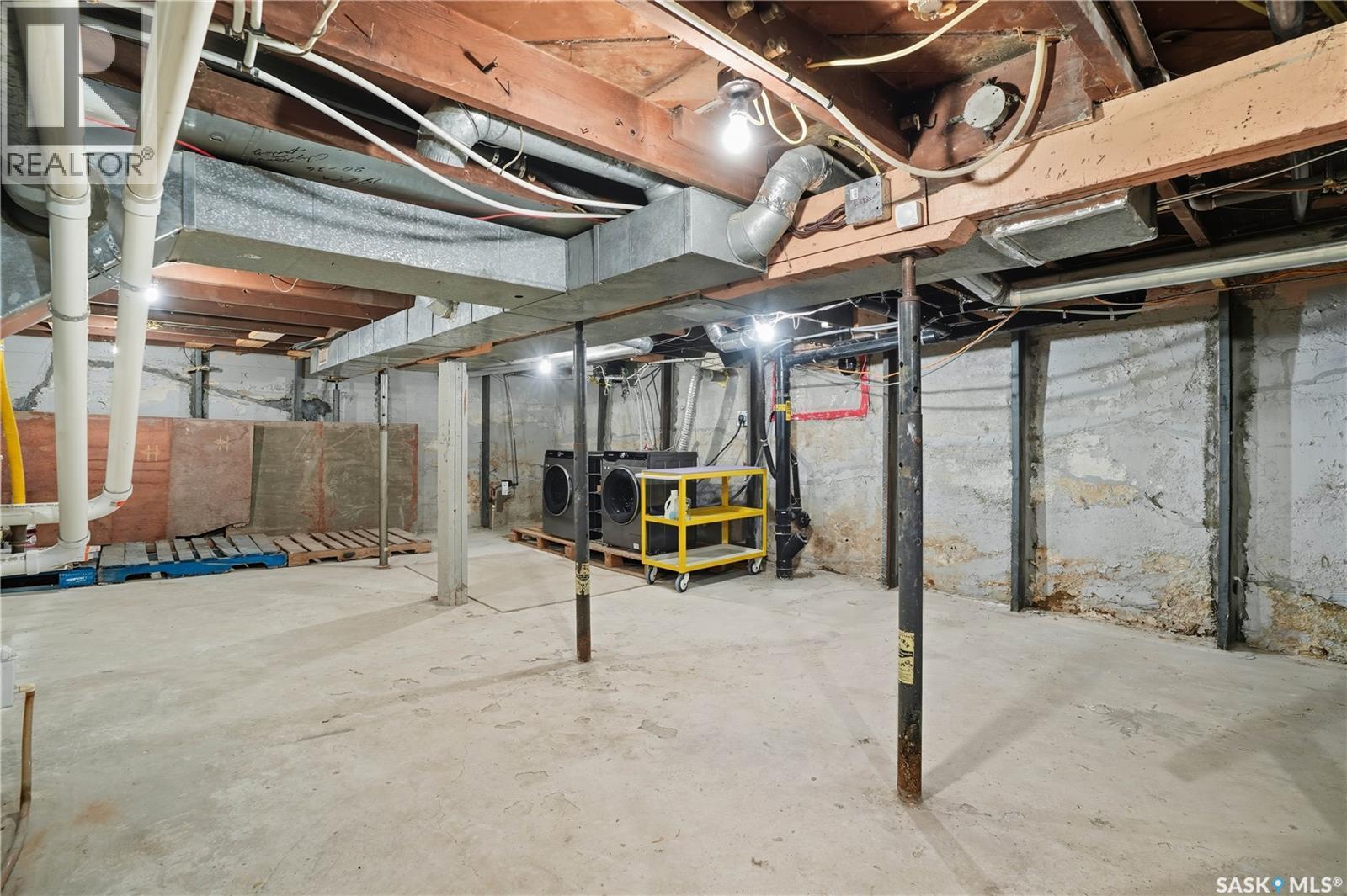 2247 Montreal Street, Regina, Saskatchewan  S4P 1L7 - Photo 31 - SK019660