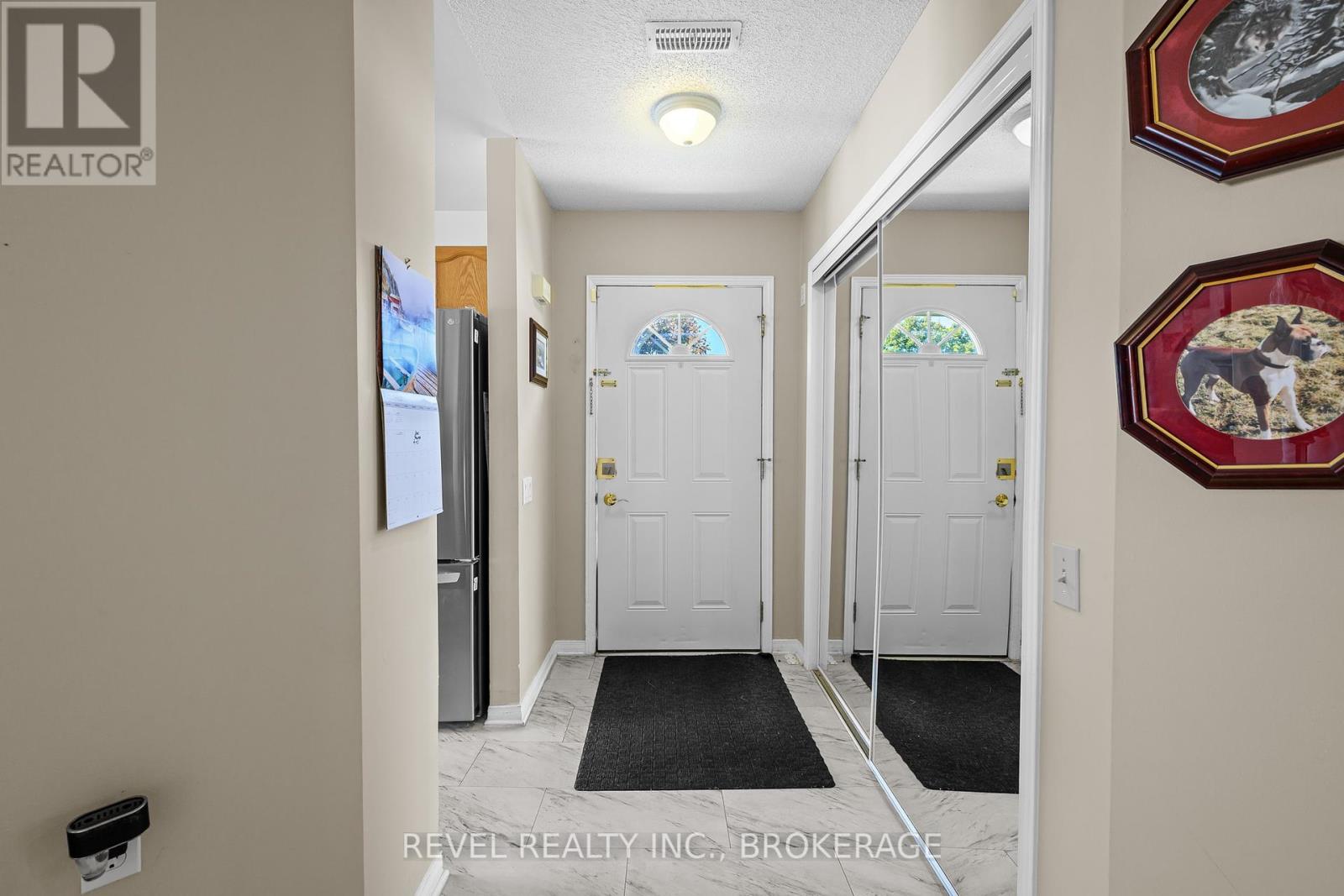 37 Wilfred Crescent, Kingston, Ontario  K7K 7G7 - Photo 3 - X12437327