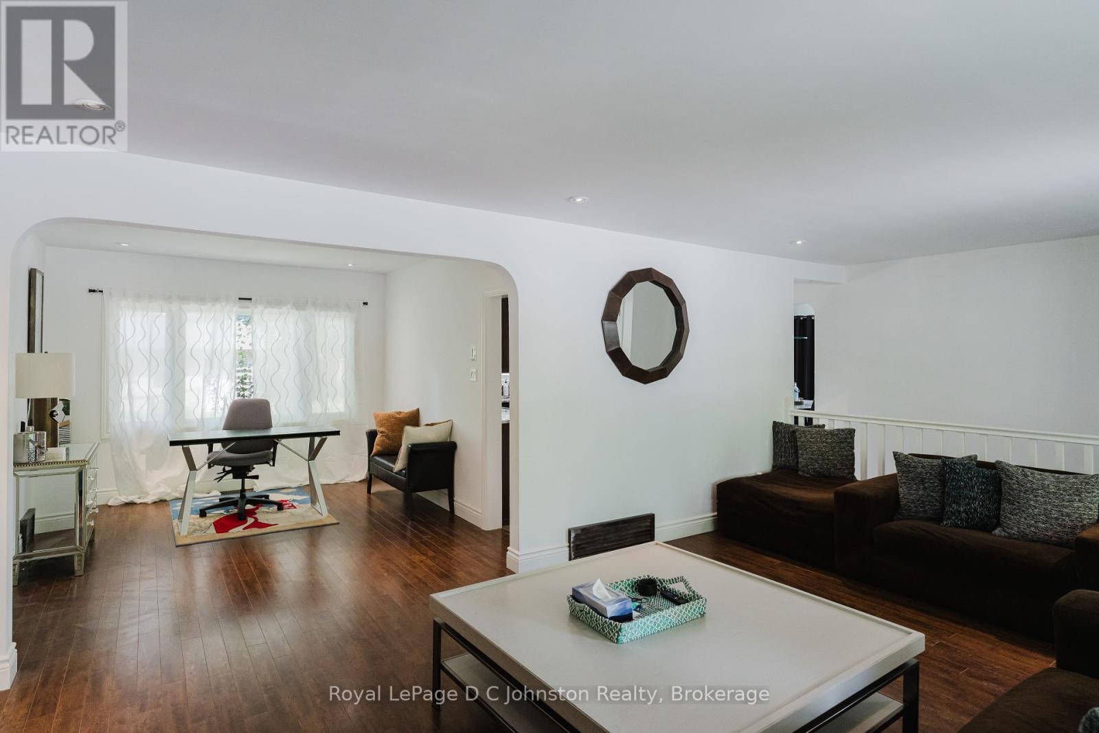 623 Louis Street, Saugeen Shores, Ontario  N0H 2C0 - Photo 11 - X12437368