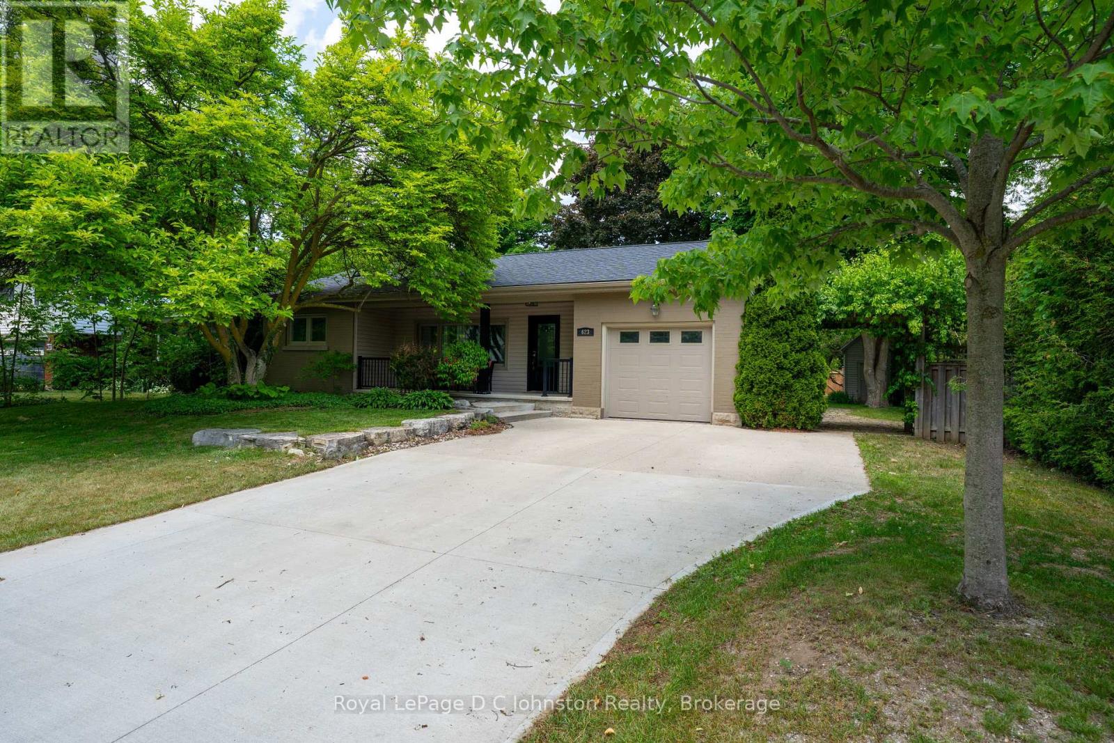 623 Louis Street, Saugeen Shores, Ontario  N0H 2C0 - Photo 3 - X12437368