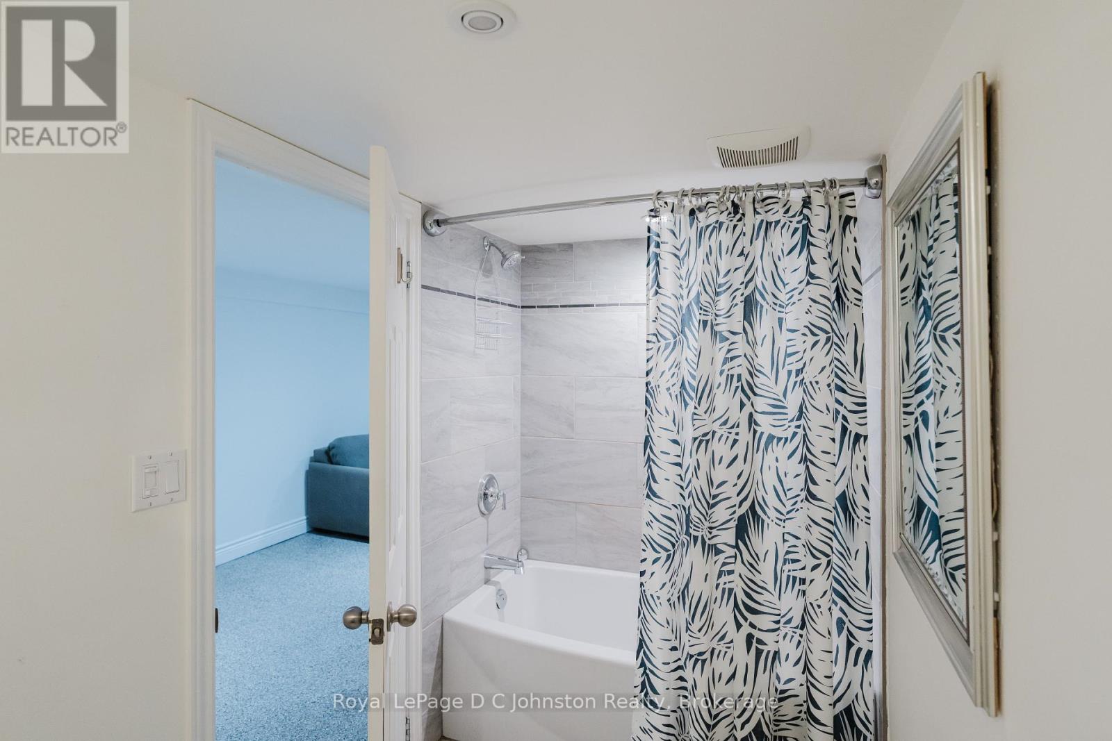 623 Louis Street, Saugeen Shores, Ontario  N0H 2C0 - Photo 31 - X12437368