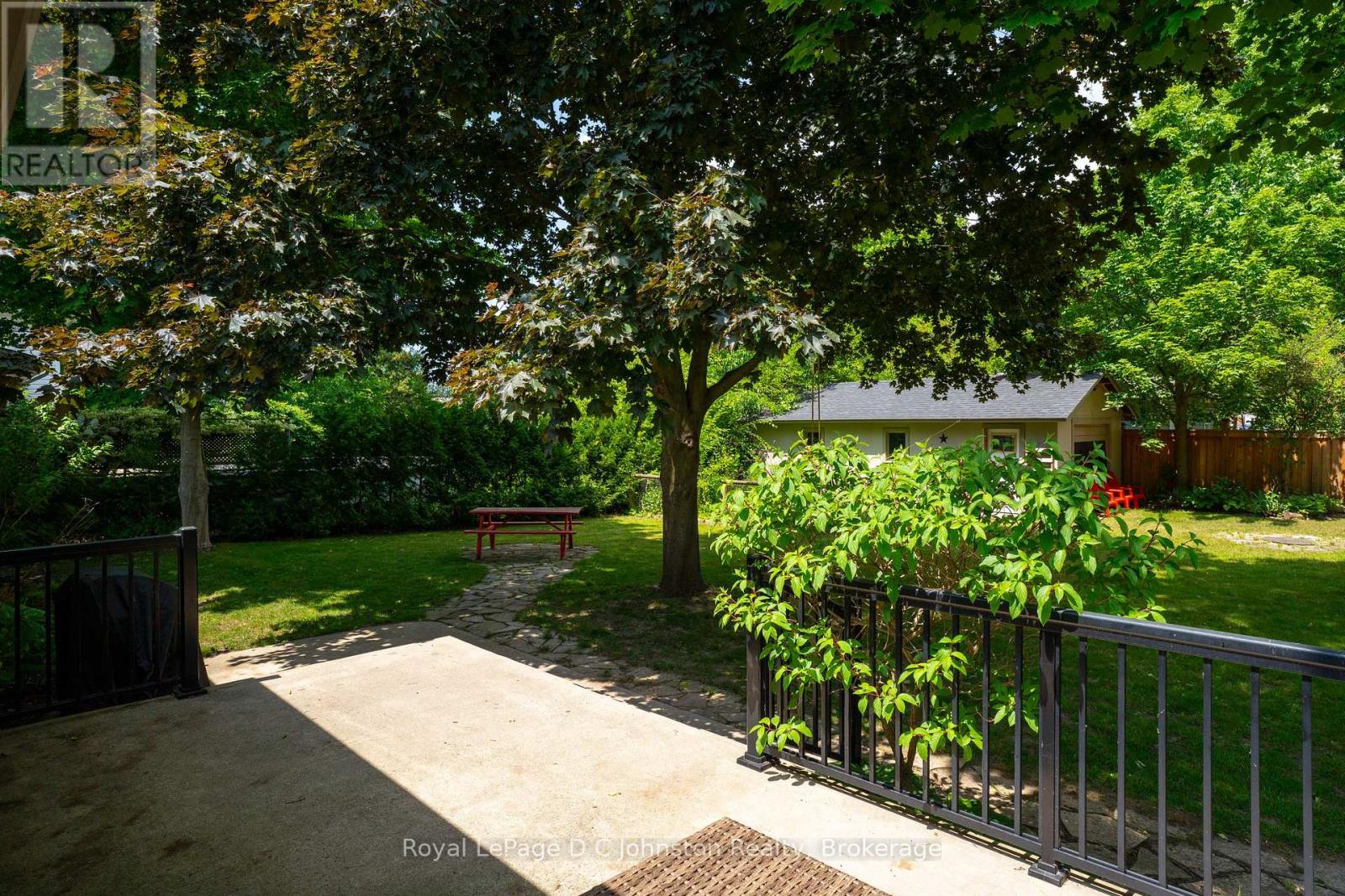 623 Louis Street, Saugeen Shores, Ontario  N0H 2C0 - Photo 46 - X12437368