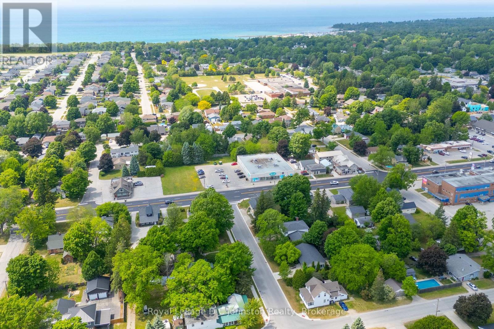 623 Louis Street, Saugeen Shores, Ontario  N0H 2C0 - Photo 7 - X12437368