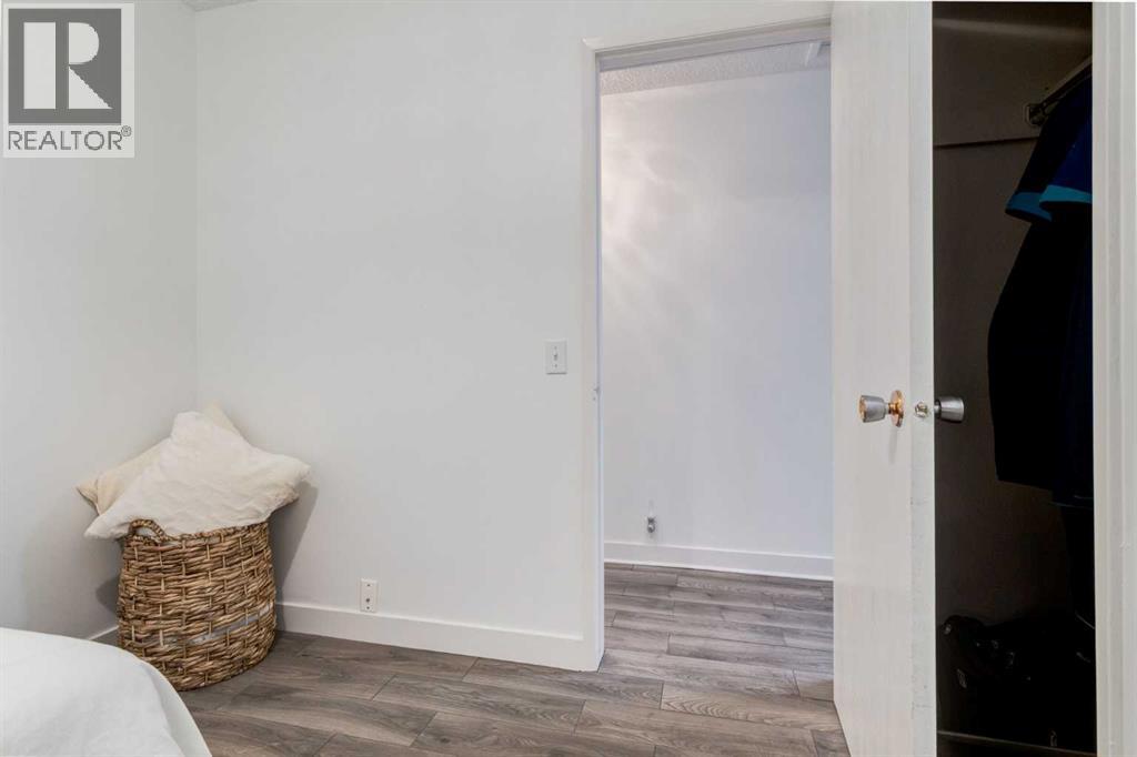 11011 Oakfield Drive Sw, Calgary, Alberta  T2W 3H3 - Photo 19 - A2257351