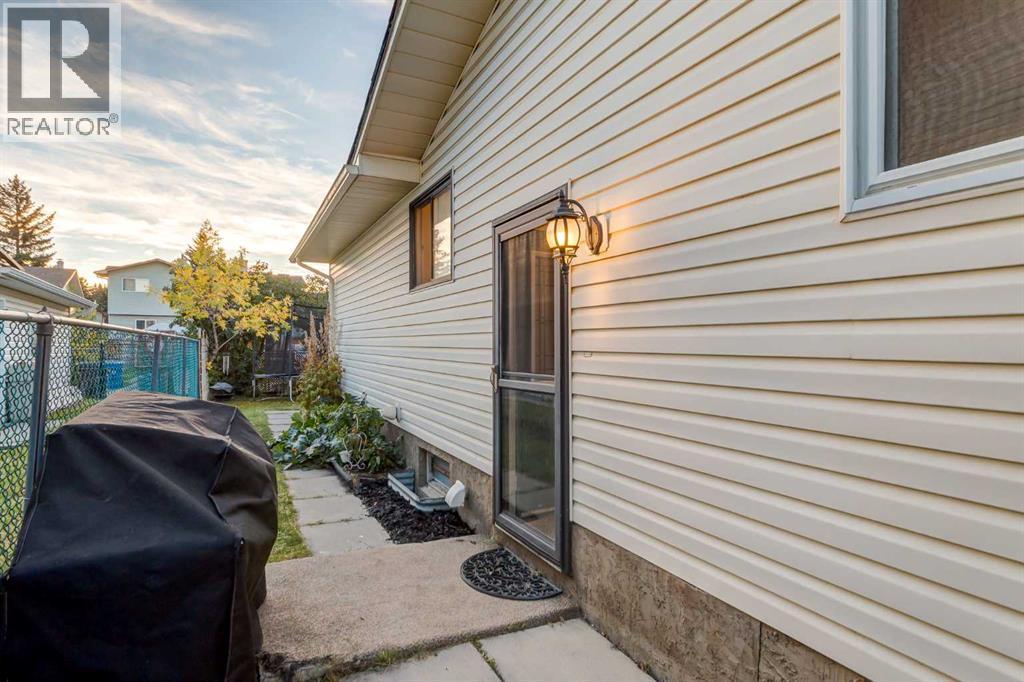 11011 Oakfield Drive Sw, Calgary, Alberta  T2W 3H3 - Photo 31 - A2257351