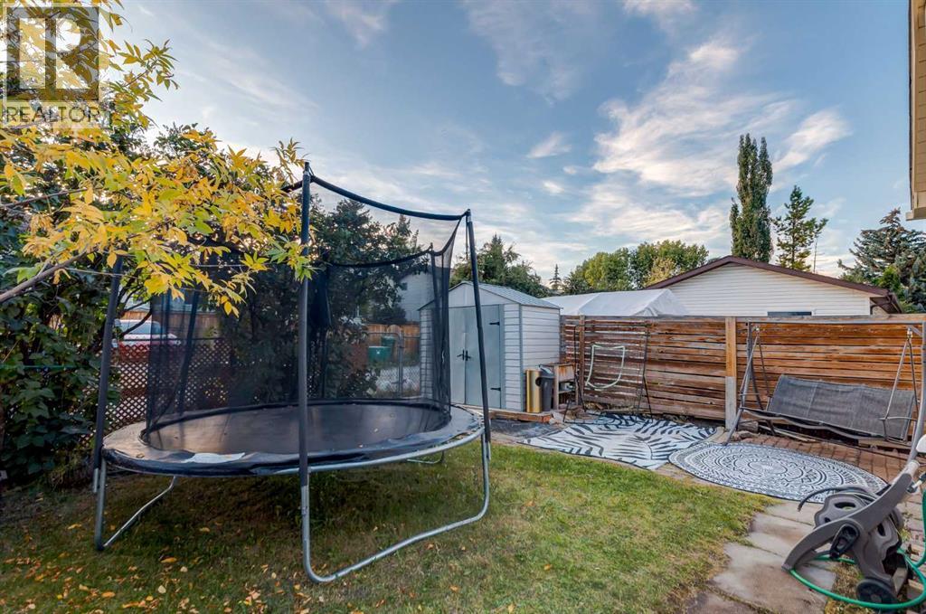 11011 Oakfield Drive Sw, Calgary, Alberta  T2W 3H3 - Photo 32 - A2257351