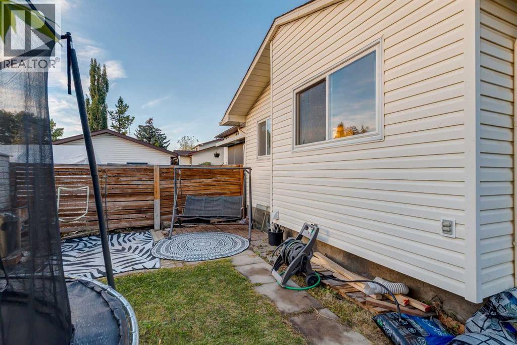 11011 Oakfield Drive Sw, Calgary, Alberta  T2W 3H3 - Photo 33 - A2257351