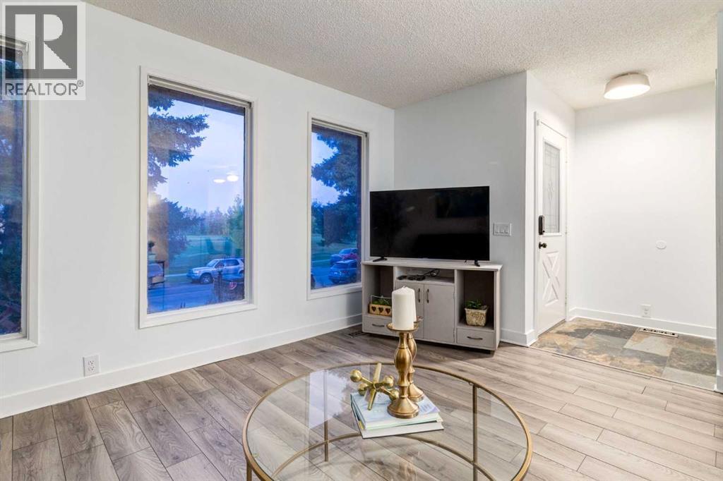11011 Oakfield Drive Sw, Calgary, Alberta  T2W 3H3 - Photo 13 - A2257351