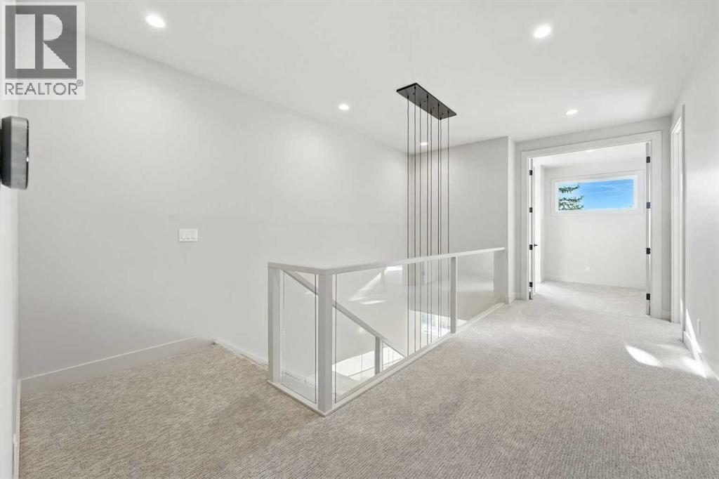 5 Mystic Ridge Way Sw, Calgary, Alberta  T3H 1S7 - Photo 22 - A2258528