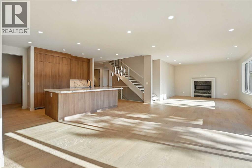 5 Mystic Ridge Way Sw, Calgary, Alberta  T3H 1S7 - Photo 2 - A2258528