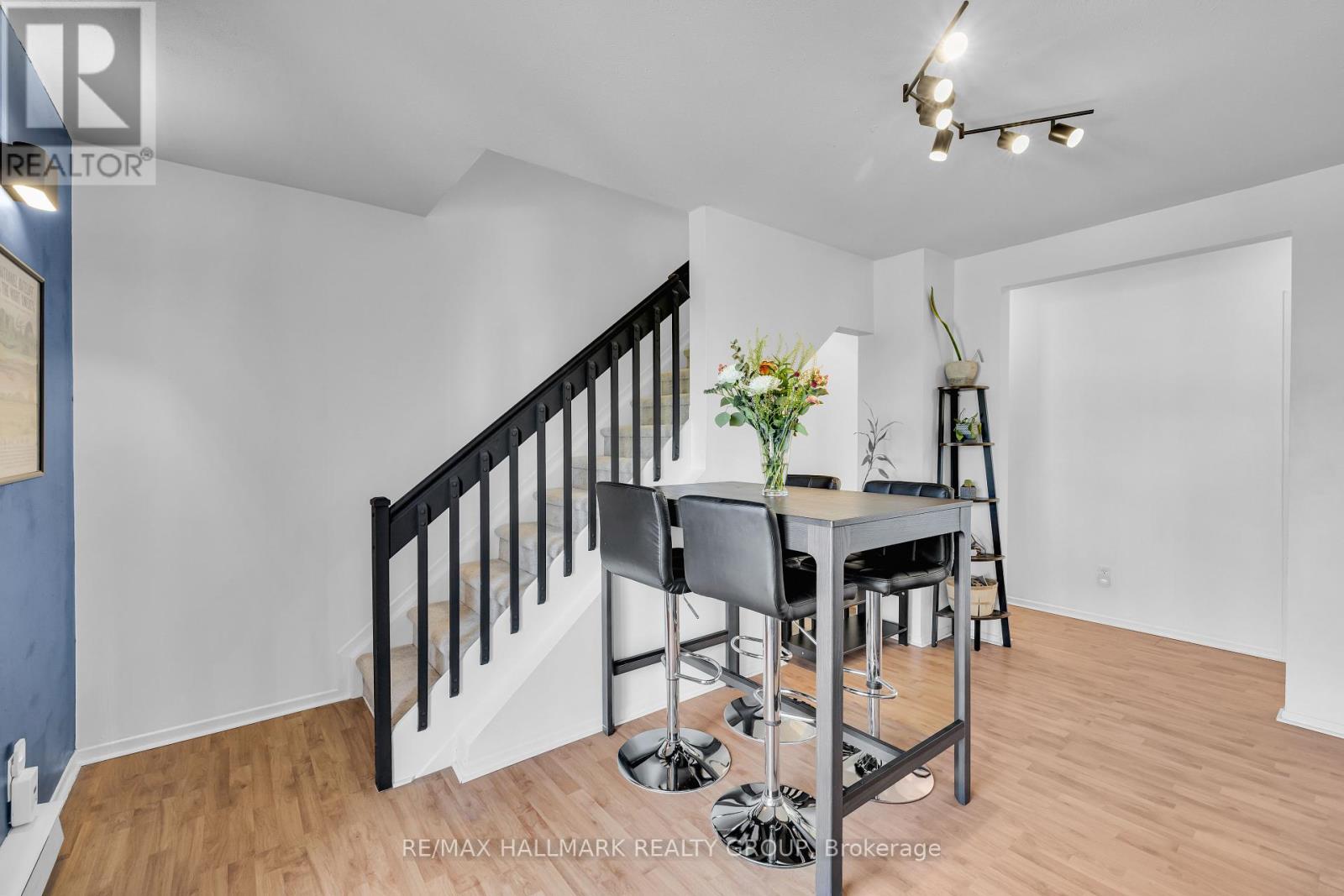 3 - 5 Timberview Way, Ottawa, Ontario  K2H 9M6 - Photo 12 - X12437387