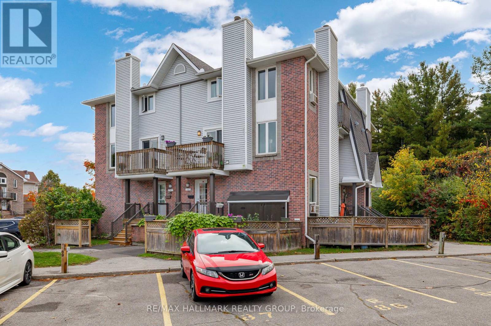 3 - 5 Timberview Way, Ottawa, Ontario  K2H 9M6 - Photo 3 - X12437387