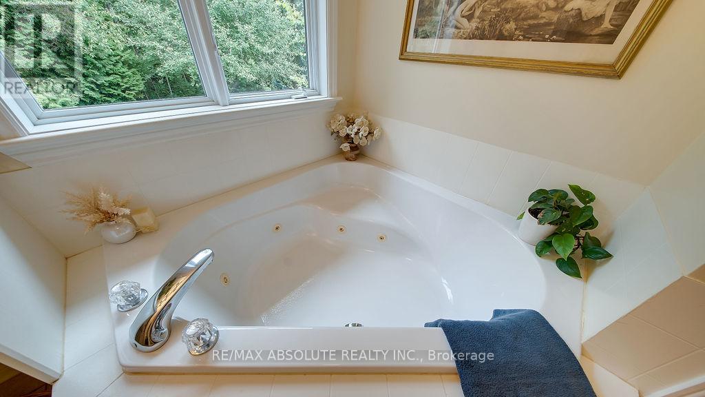 1601 Shauna Crescent, Ottawa, Ontario  K4P 1M8 - Photo 29 - X12437389