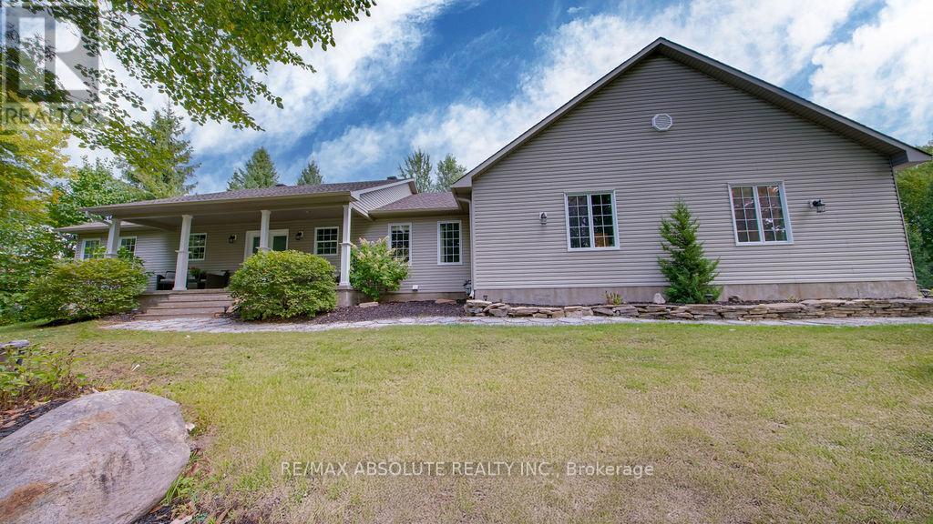 1601 Shauna Crescent, Ottawa, Ontario  K4P 1M8 - Photo 3 - X12437389
