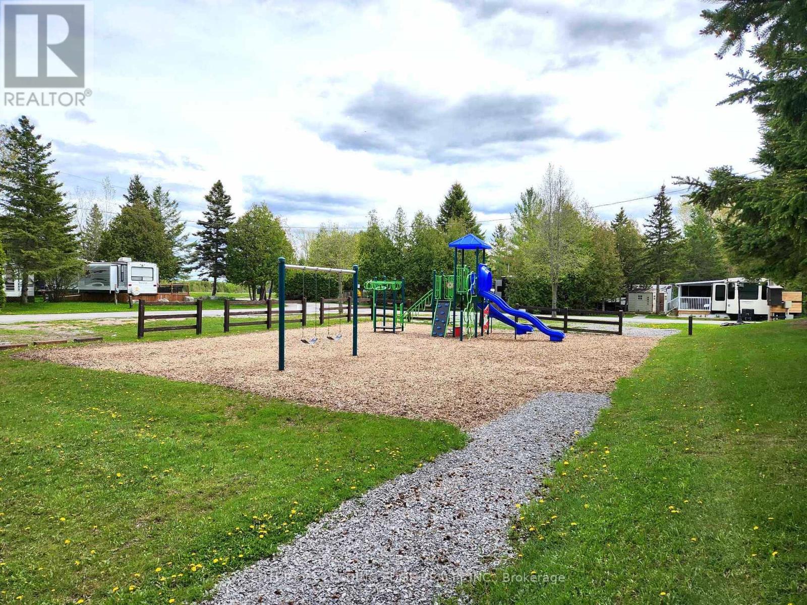 177 - 2152 County Road 36, Kawartha Lakes, Ontario  K0M 1L0 - Photo 17 - X12273913