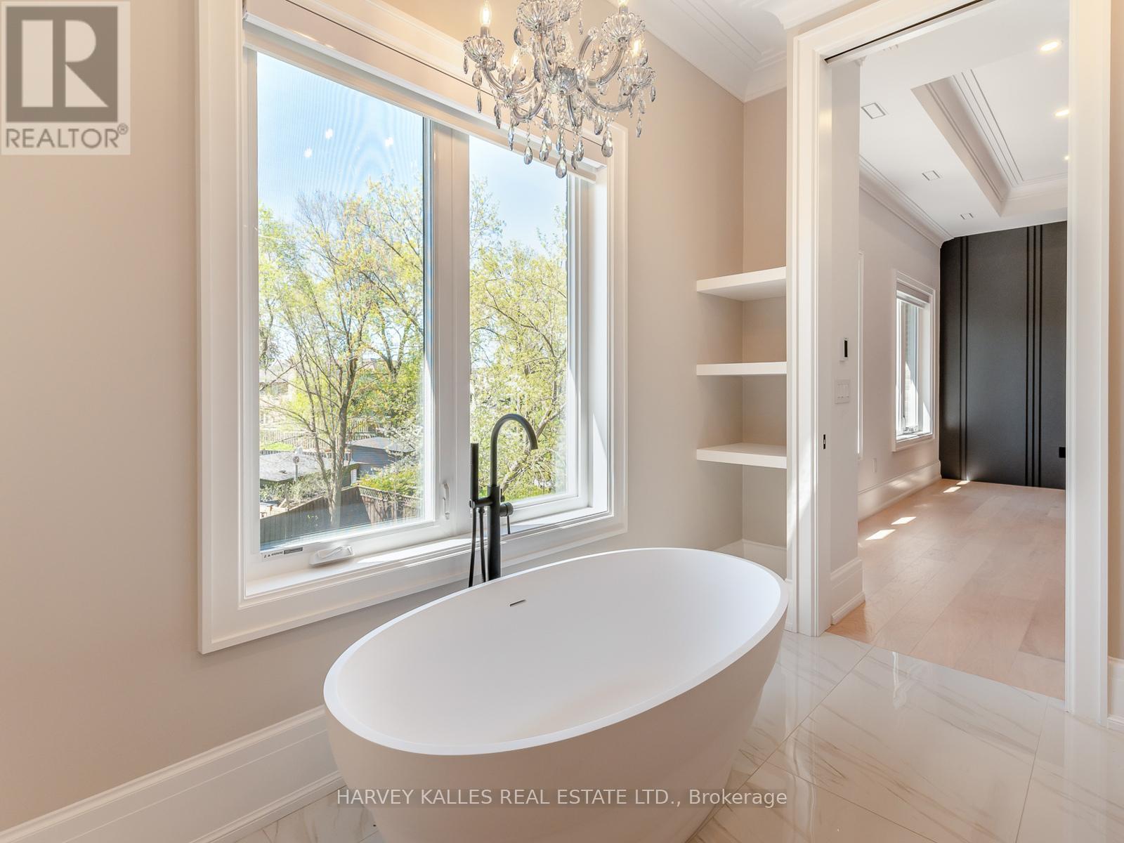150 Holcolm Road, Toronto, Ontario  M2N 2E2 - Photo 29 - C12429164