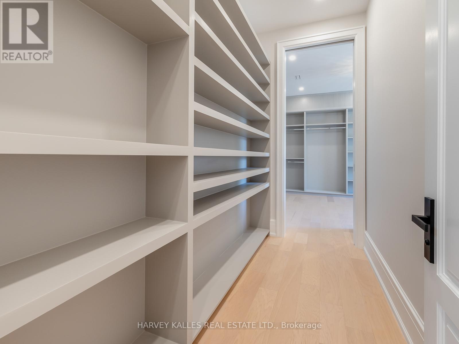 150 Holcolm Road, Toronto, Ontario  M2N 2E2 - Photo 34 - C12429164