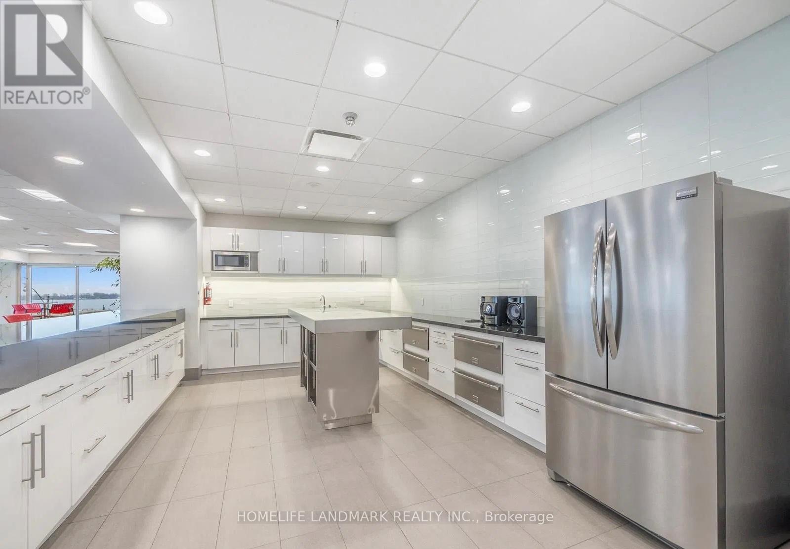 408 - 10 Queens Quay W, Toronto, Ontario  M5J 2R9 - Photo 23 - C12433451
