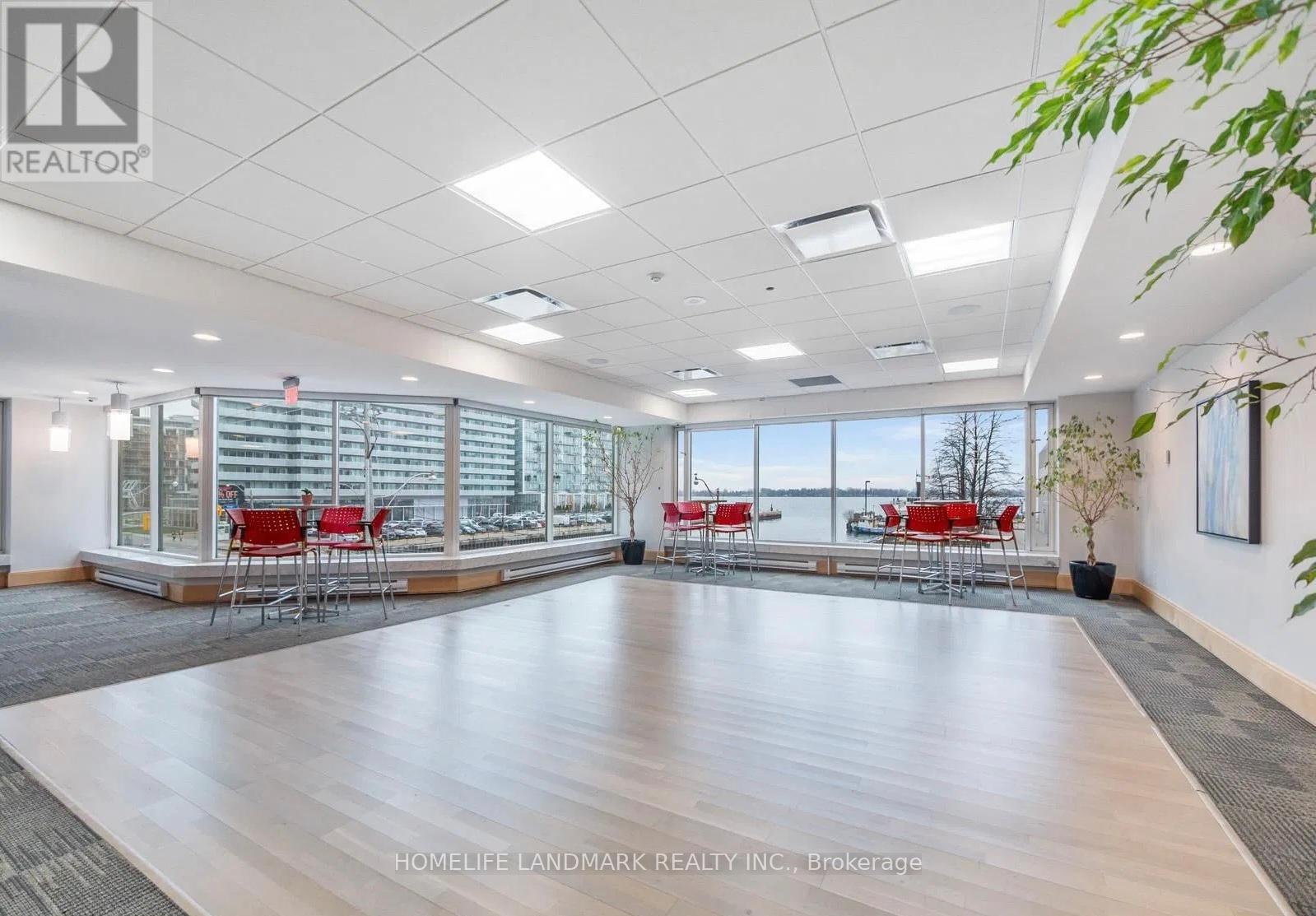 408 - 10 Queens Quay W, Toronto, Ontario  M5J 2R9 - Photo 22 - C12433451