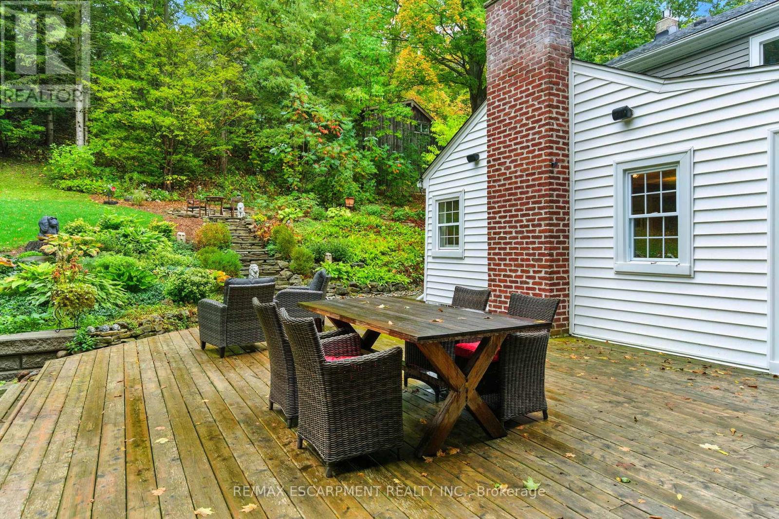 6 Prince Street, Halton Hills, Ontario  L7G 2X2 - Photo 39 - W12435214
