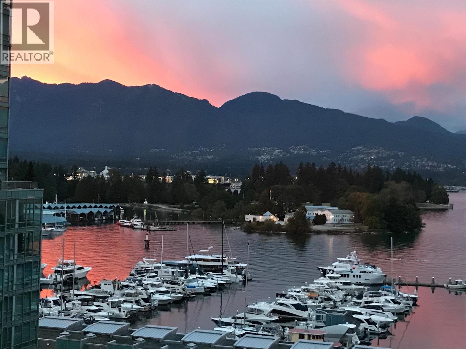 901 1409 W PENDER STREET, Vancouver, British Columbia