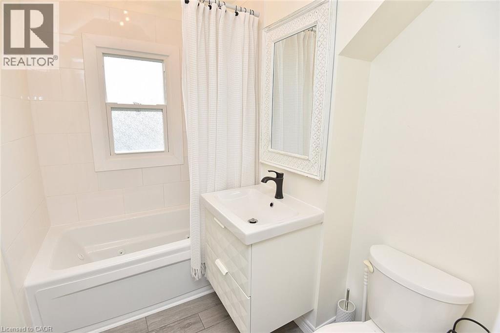 45 Dunkirk Drive, Hamilton, Ontario  L8K 4W9 - Photo 22 - 40775375