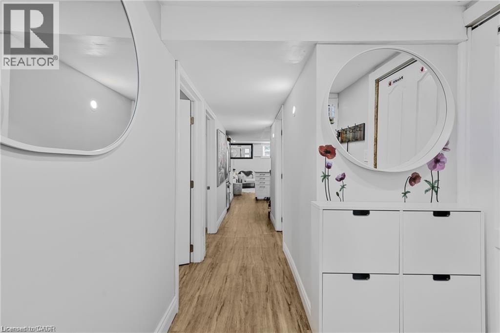 551 Chamberlain Road Unit# Lower, Burlington, Ontario  L7L 2V2 - Photo 4 - 40774995