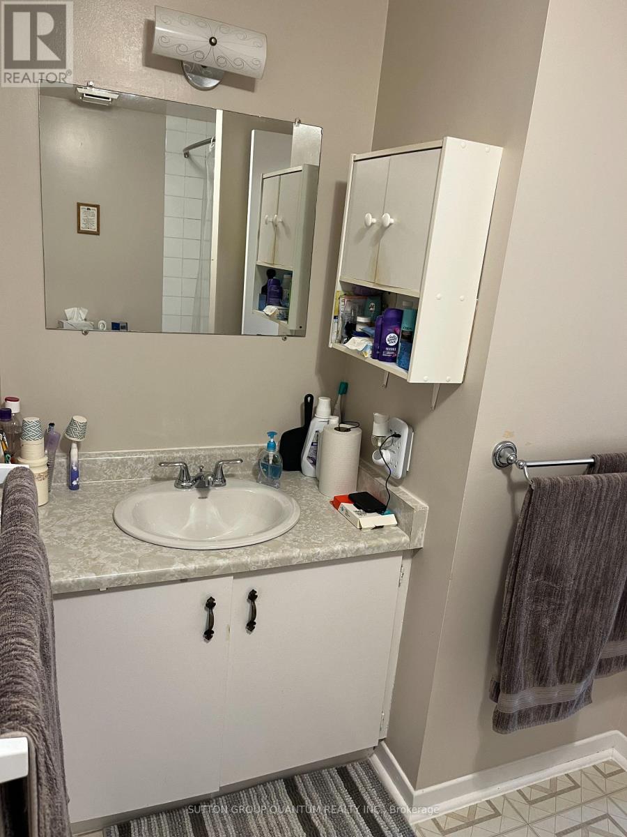 50 - 2440 Bromsgrove Road, Mississauga, Ontario  L5J 4J7 - Photo 22 - W12423405