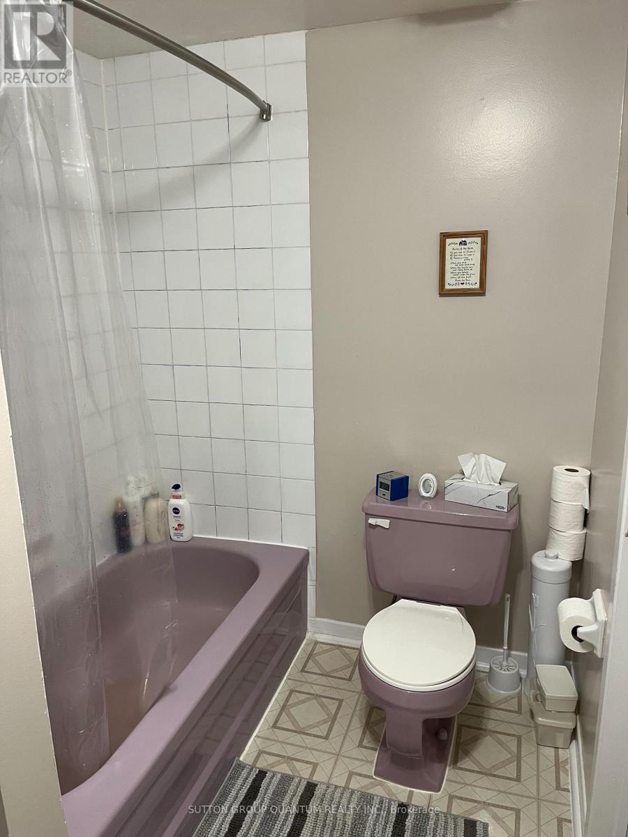 50 - 2440 Bromsgrove Road, Mississauga, Ontario  L5J 4J7 - Photo 19 - W12423405