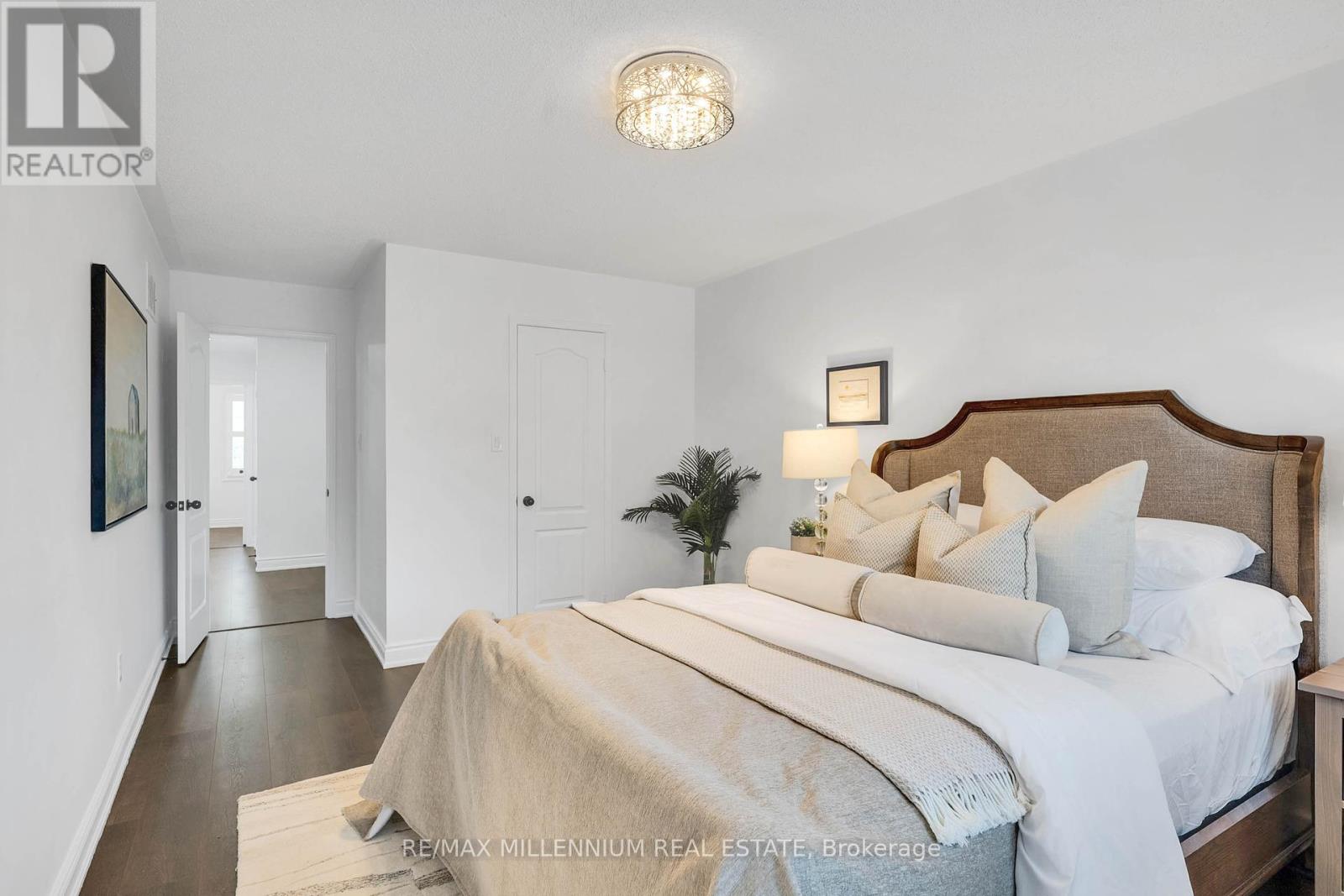 3393 Covent Crescent, Mississauga, Ontario  L5M 7P1 - Photo 26 - W12430530