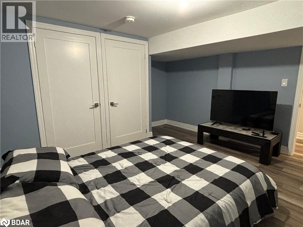 220 Pleasant Boulevard, Keswick, Ontario  L4P 2S8 - Photo 5 - 40774515