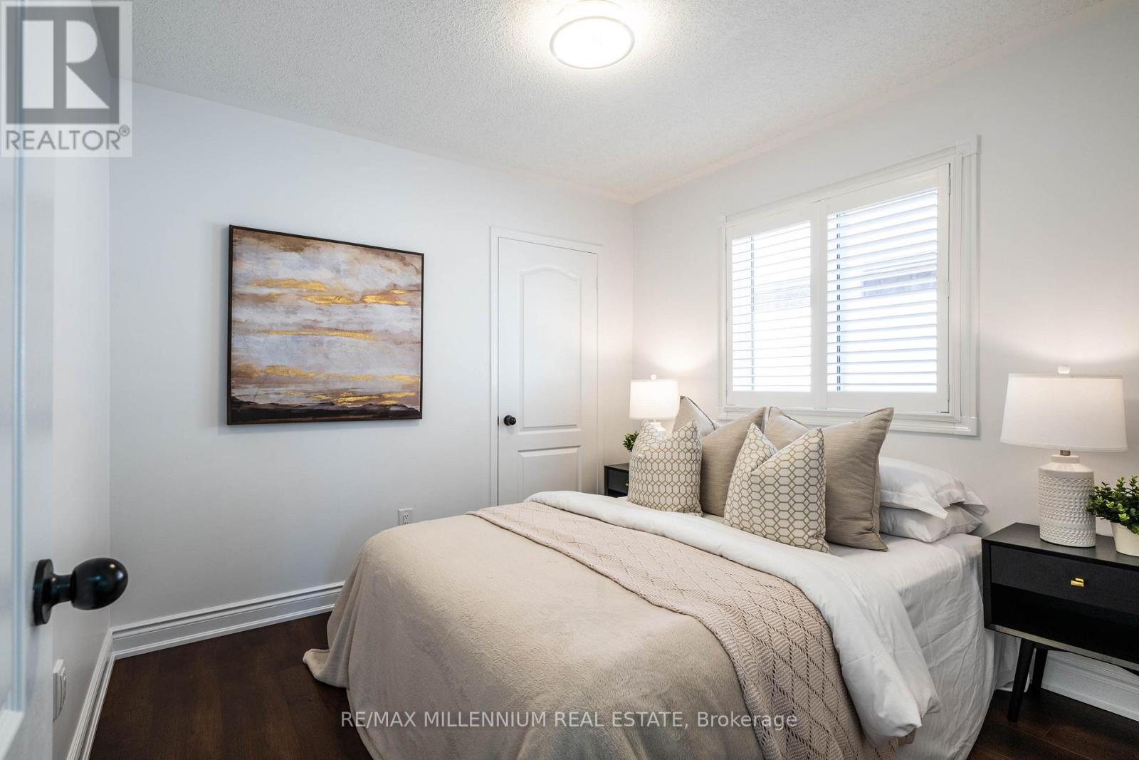 3393 Covent Crescent, Mississauga, Ontario  L5M 7P1 - Photo 34 - W12430530