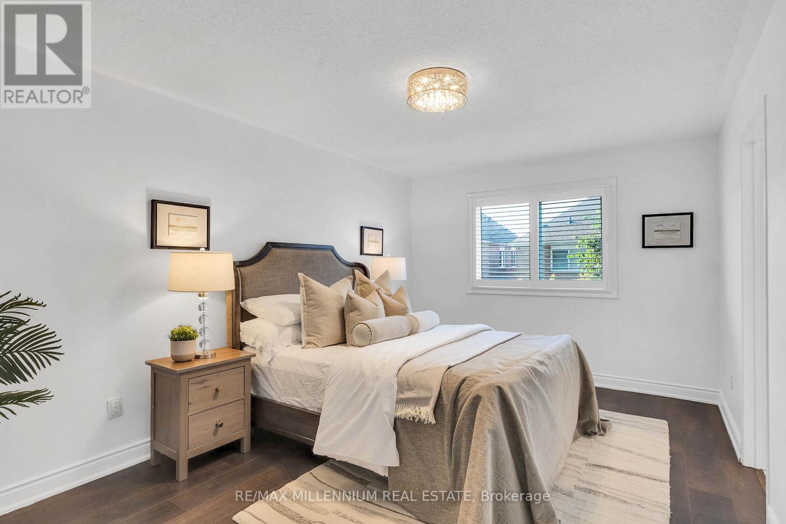 3393 Covent Crescent, Mississauga, Ontario  L5M 7P1 - Photo 25 - W12430530