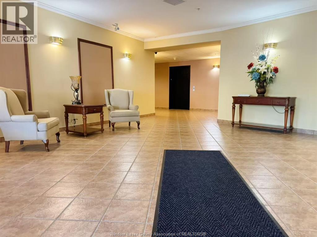1885 Westview Park Boulevard Unit# 101, Lasalle, Ontario  N9H 2R8 - Photo 3 - 25024954