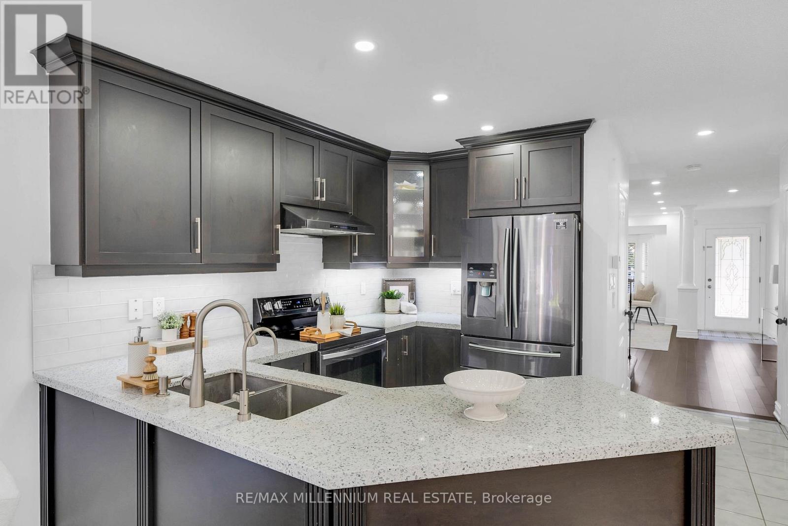3393 Covent Crescent, Mississauga, Ontario  L5M 7P1 - Photo 18 - W12430530