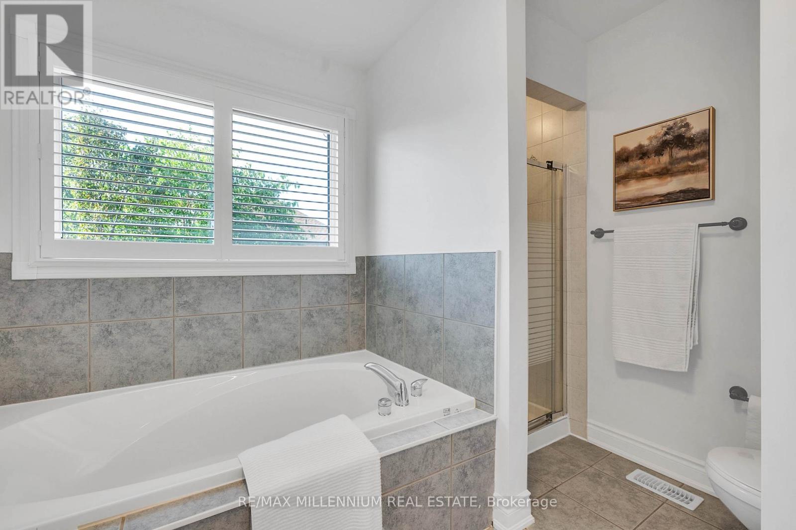 3393 Covent Crescent, Mississauga, Ontario  L5M 7P1 - Photo 28 - W12430530