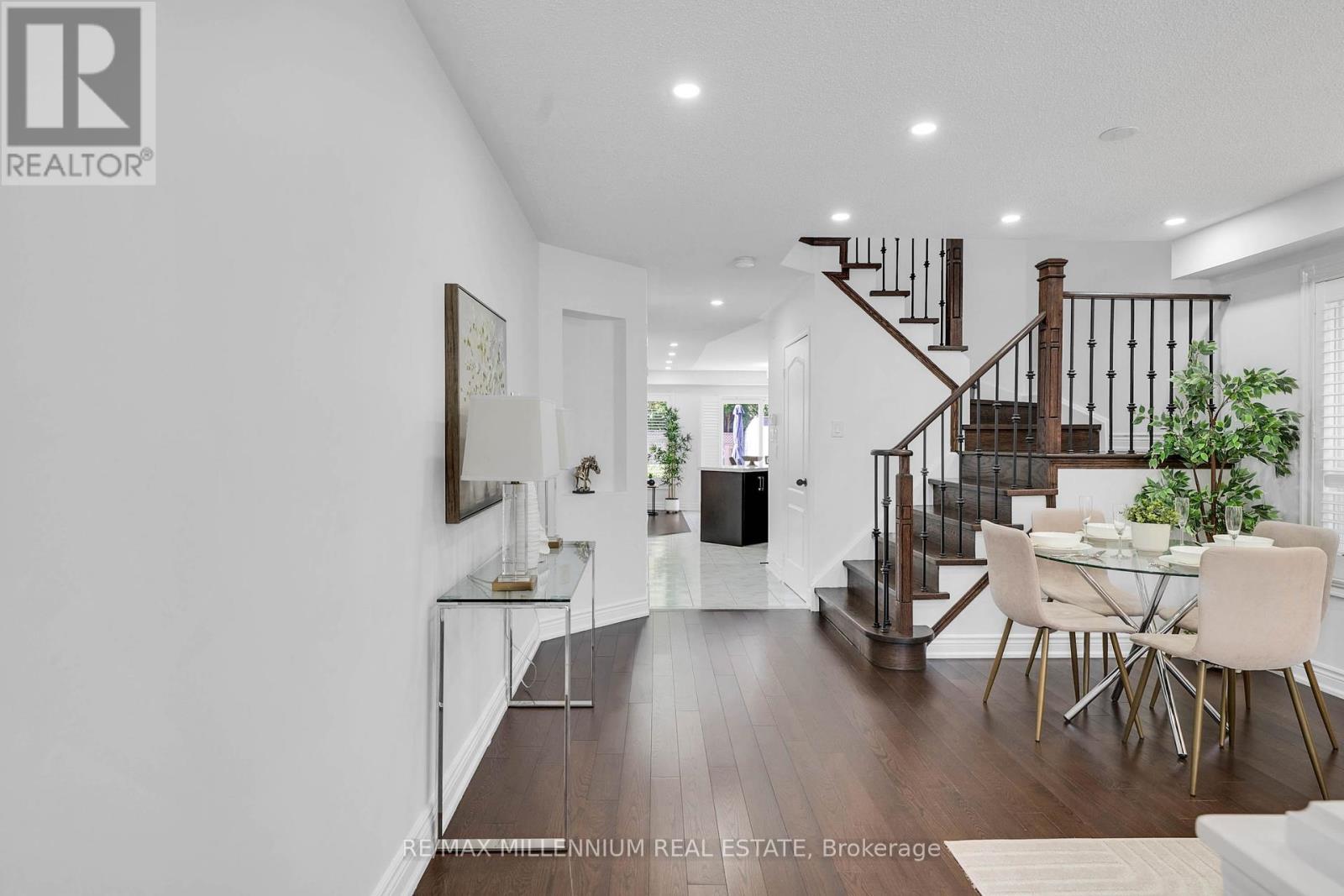 3393 Covent Crescent, Mississauga, Ontario  L5M 7P1 - Photo 7 - W12430530