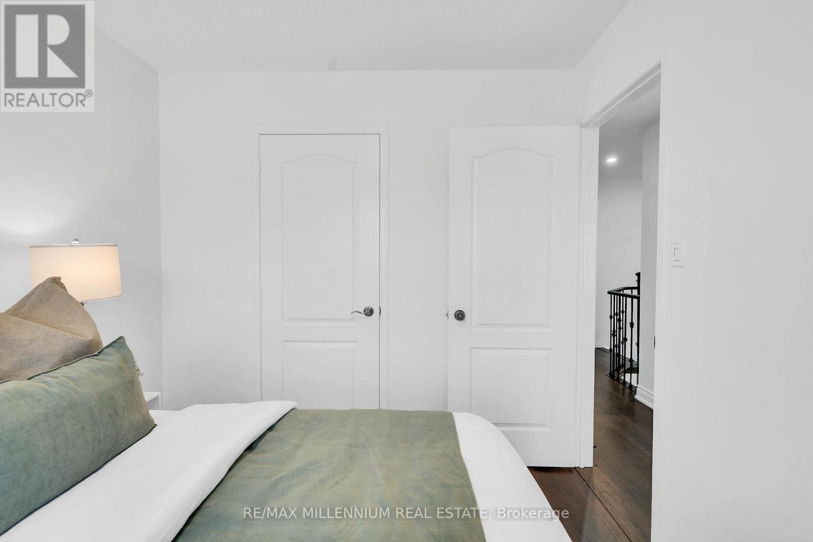 3393 Covent Crescent, Mississauga, Ontario  L5M 7P1 - Photo 30 - W12430530