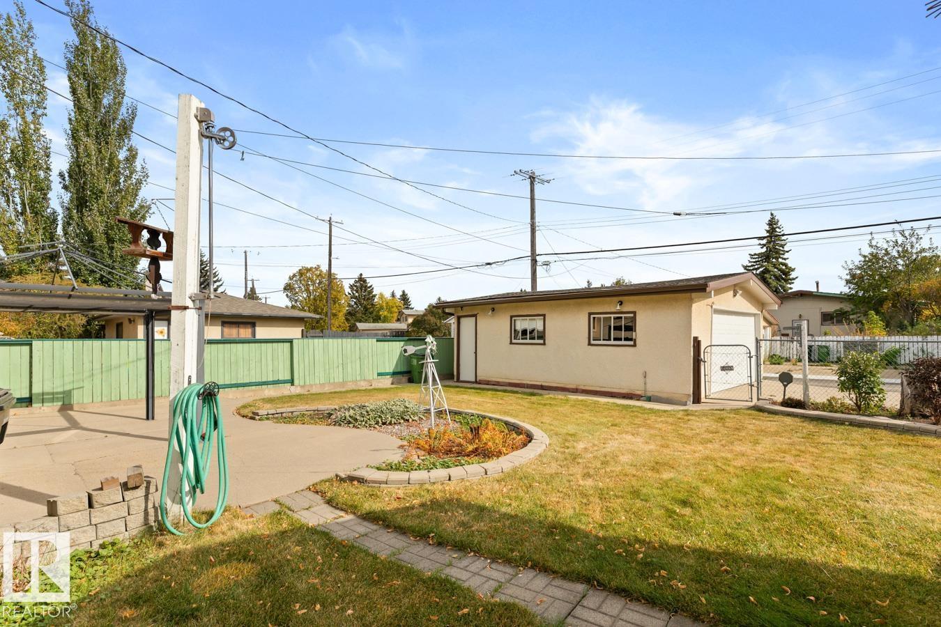 4215 117 St Nw, Edmonton, Alberta  T6J 1T5 - Photo 33 - E4460210