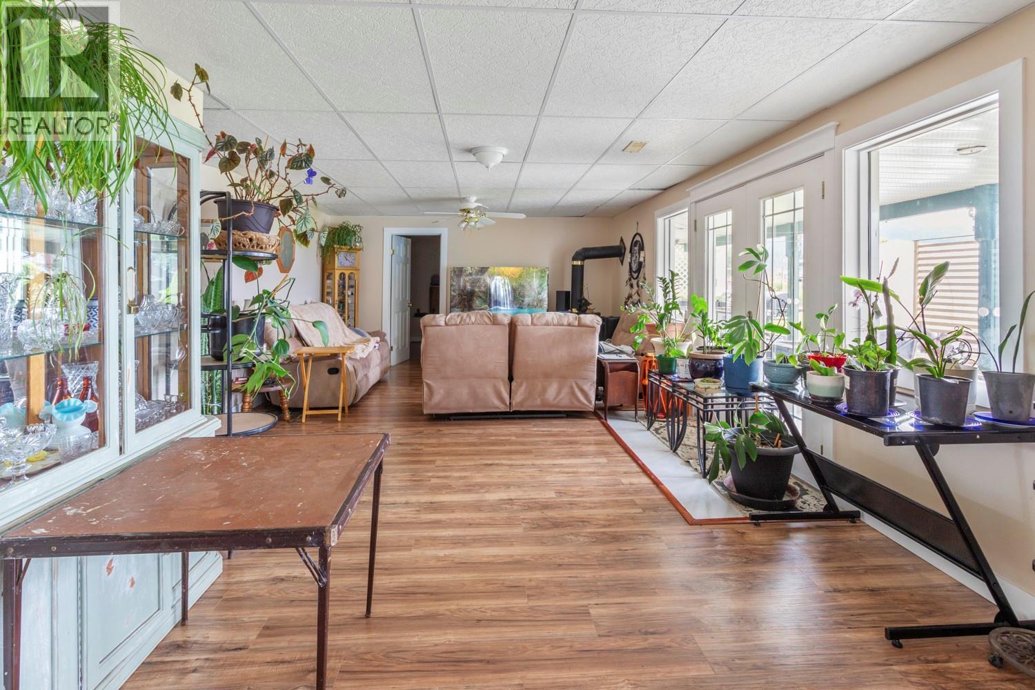 1047 Westview Road, Wynndel, British Columbia V0B 2N0 - Photo 11 - 10348474