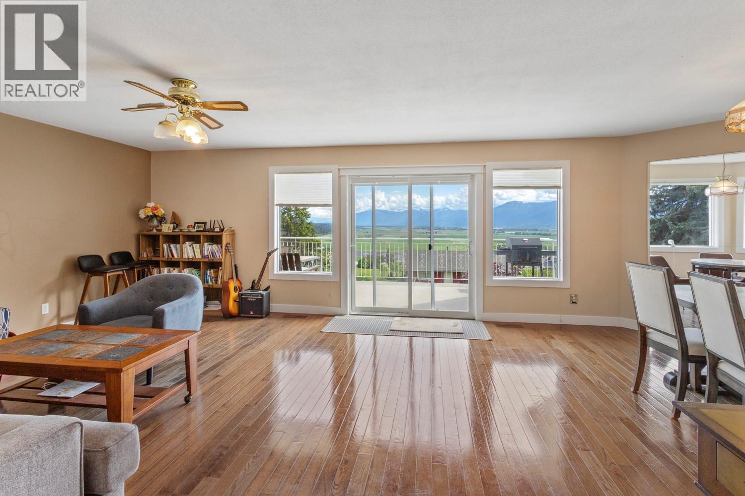 1047 Westview Road, Wynndel, British Columbia V0B 2N0 - Photo 5 - 10348474