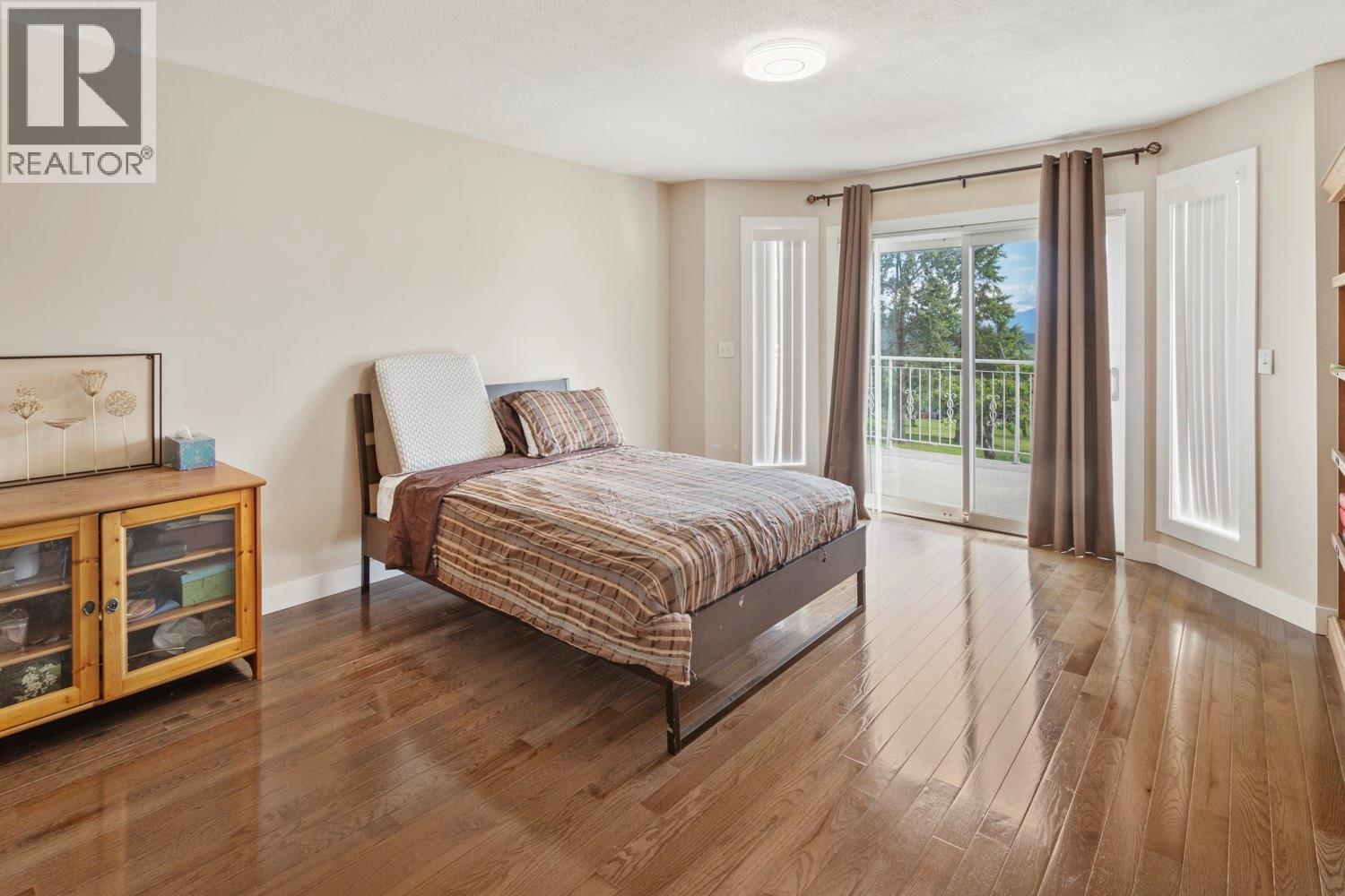 1047 Westview Road, Wynndel, British Columbia V0B 2N0 - Photo 6 - 10348474