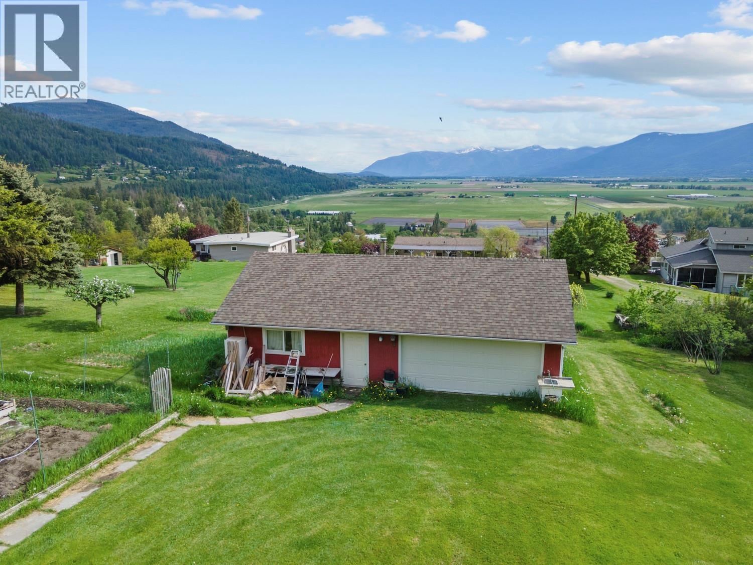 1047 Westview Road, Wynndel, British Columbia V0B 2N0 - Photo 22 - 10348474